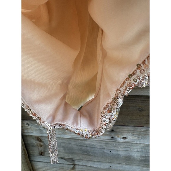 Fashion Nova Front Of The Line Sequin Romper Size Small Rose Gold Color - Picture 9 of 15